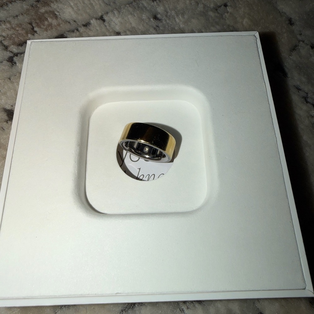 Oura Ring Gen 4 Gold